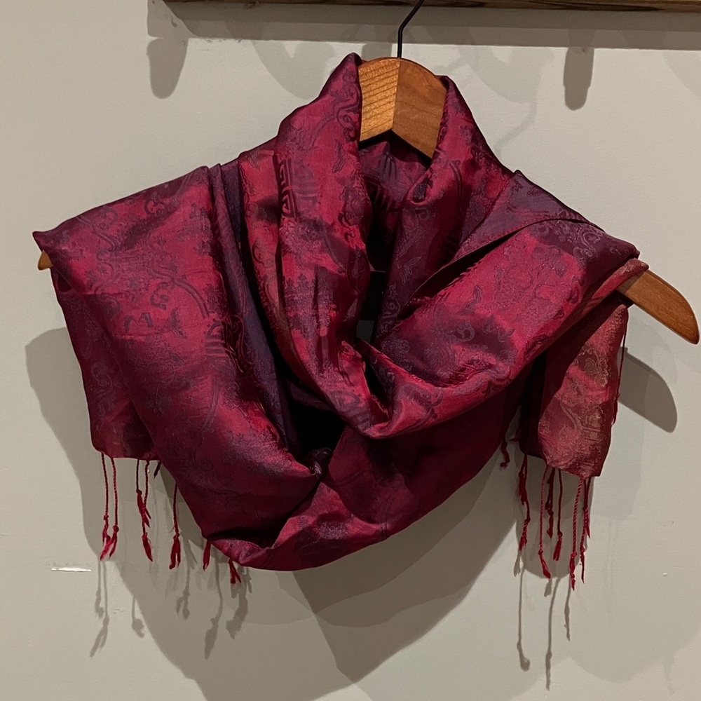 Chic Burgundy Paisley Scarf